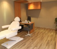 كشفية الأسنان + تنظيف وتلميع الأسنان وازالة الجير + خطة علاجية بـ 89 ريال