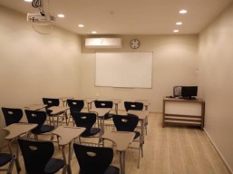 A course on the use of computers in office work, 3 months, for women only, for 1300 riyals