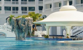 Luxurious dinner buffet for one child for 65 SR instead of 100 SR