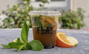 اطلب اي مشروب  واحصل على الثاني مجاناً