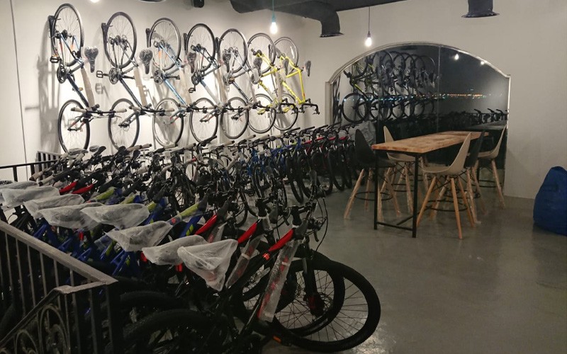 Rent two bikes and one extra bike for free